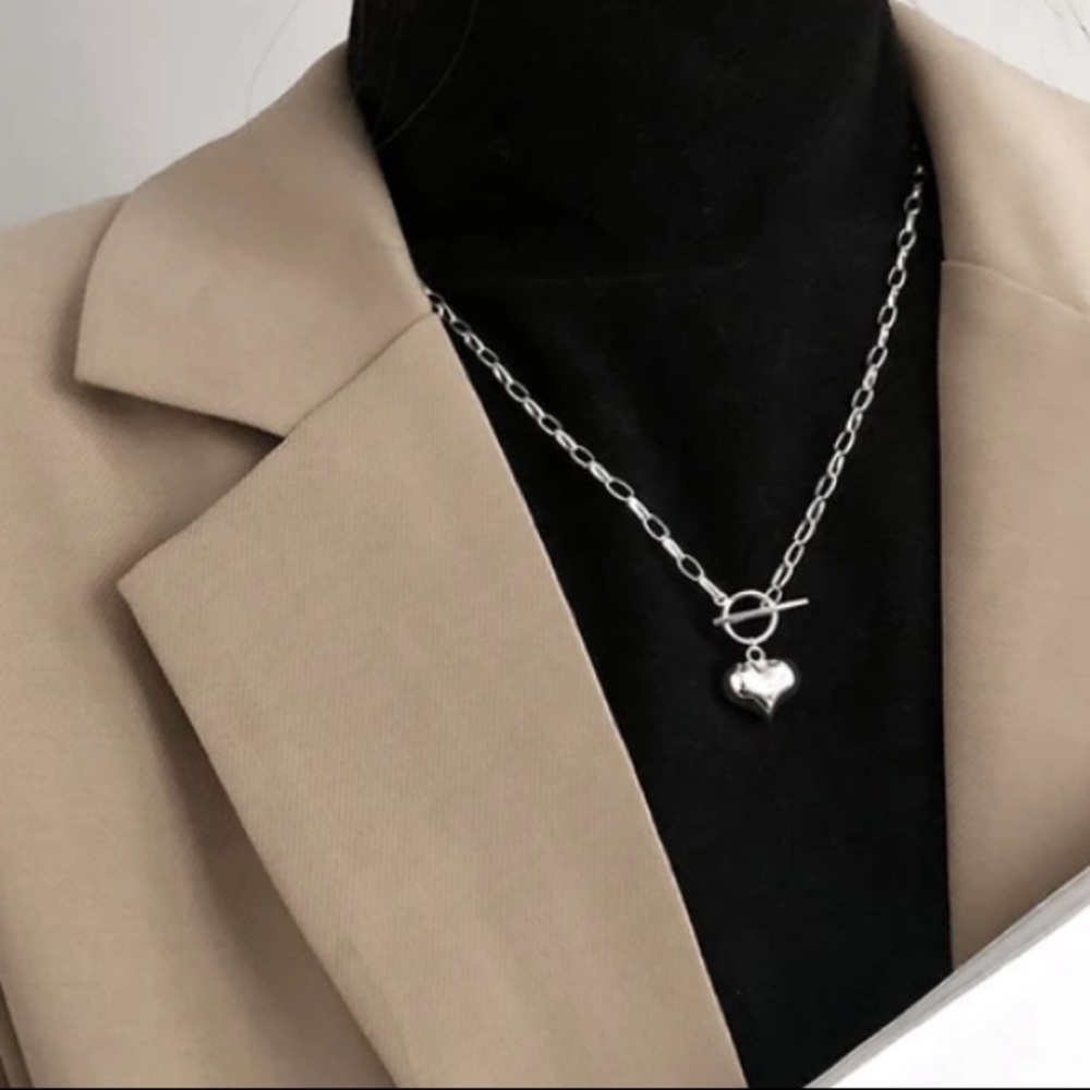 Sterling silver heart pendant necklace - Picture 3 of 5